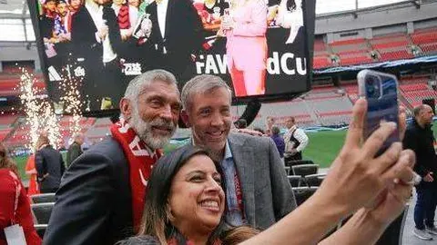 塞尔吉尼奥18载世俱杯激战皇马，首战裤袜禁地一鸣惊人